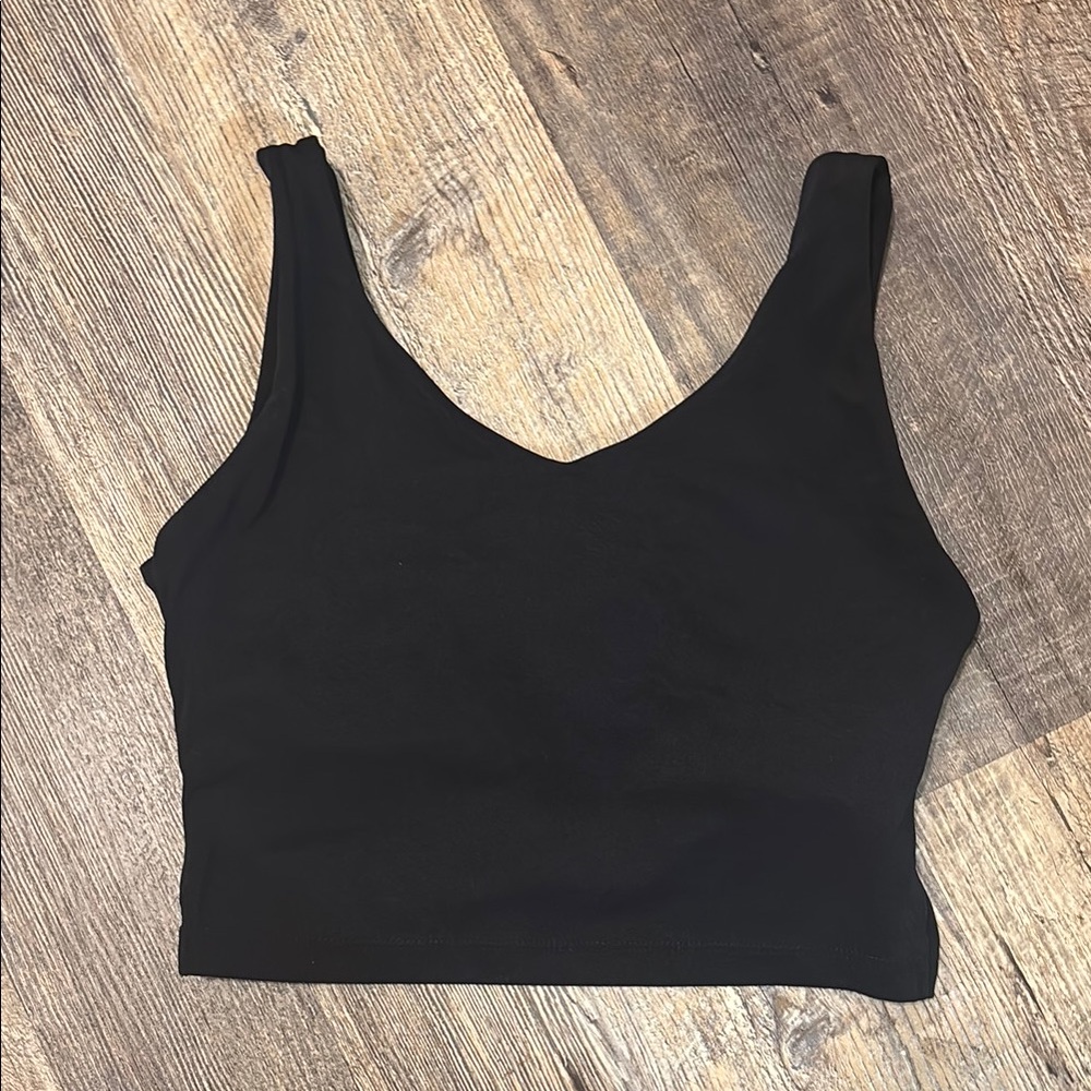 Black Sleeveless Fitted Crop‎ Sports Bra